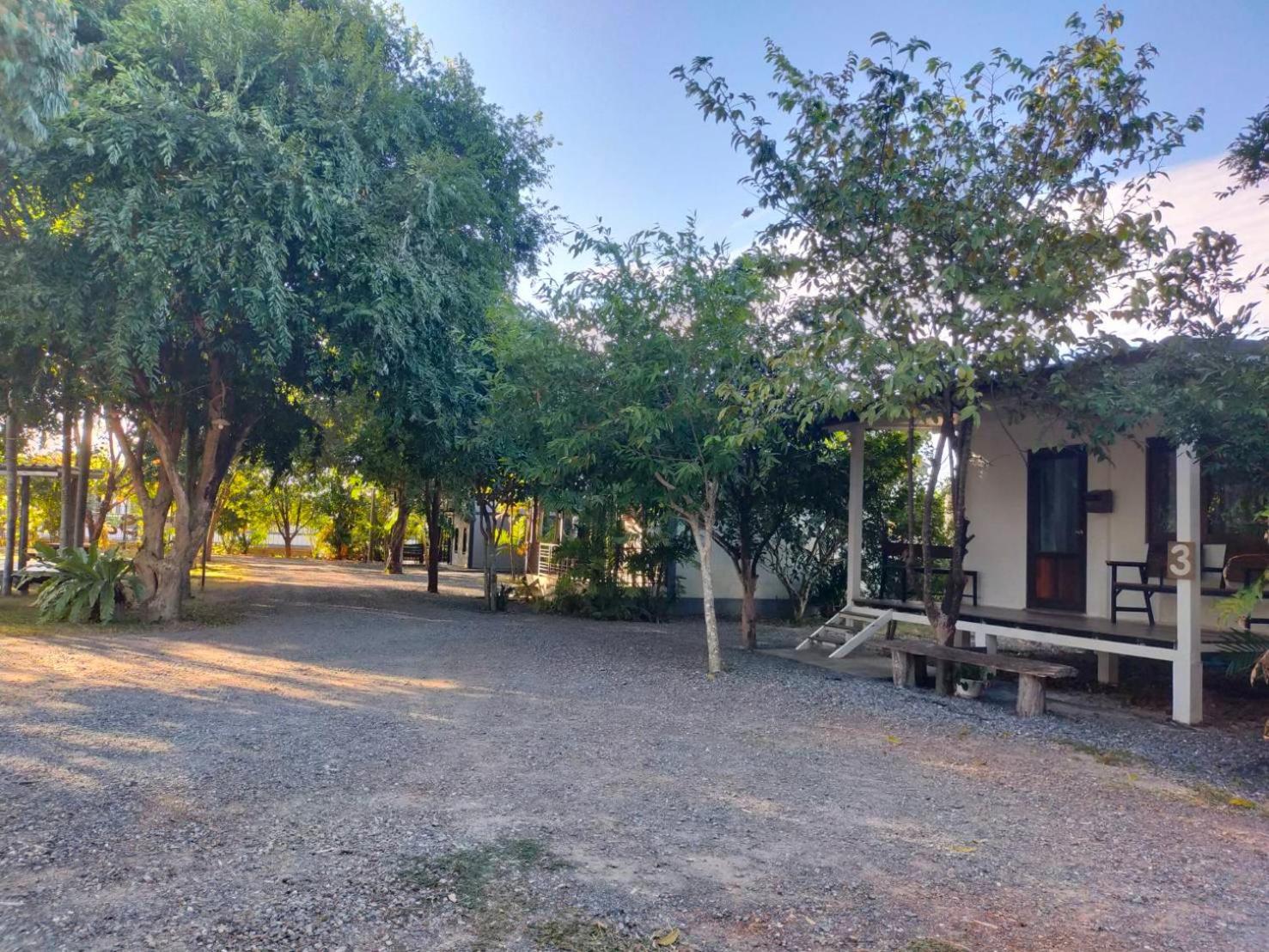 Sangkaset Resort Ban Mong Muang Екстер'єр фото